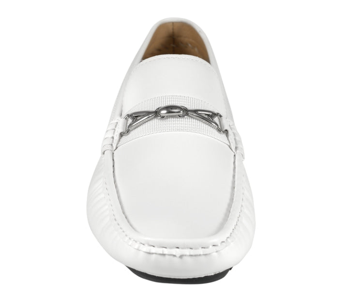 
                      
                        Amali Spear white moccasins front
                      
                    