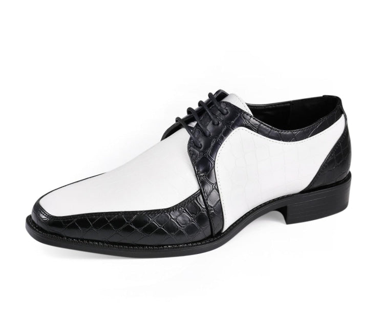 Pierre Black & White Oxford